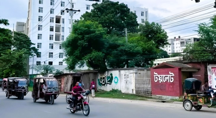 রুয়েটের জমিতে নির্মিত পাবলিক টয়লেট অপসারণের দাবি
